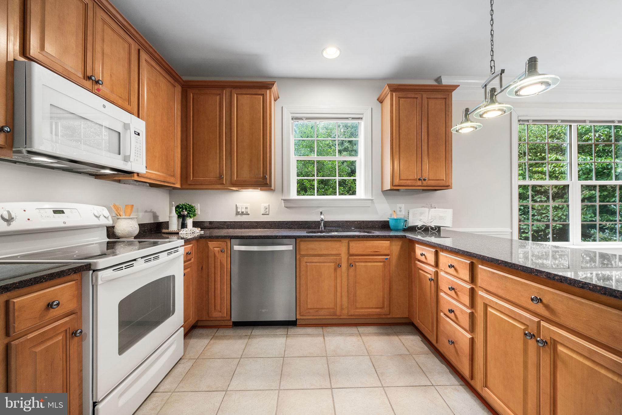 HIDDENBROOK - Residential