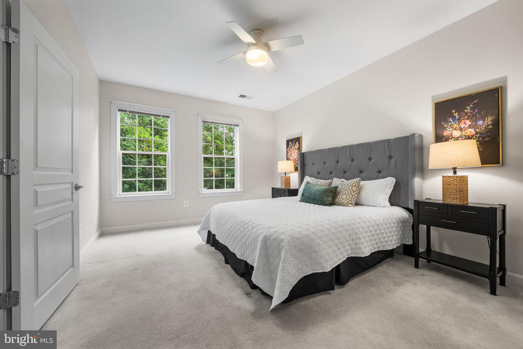 HIDDENBROOK - Residential