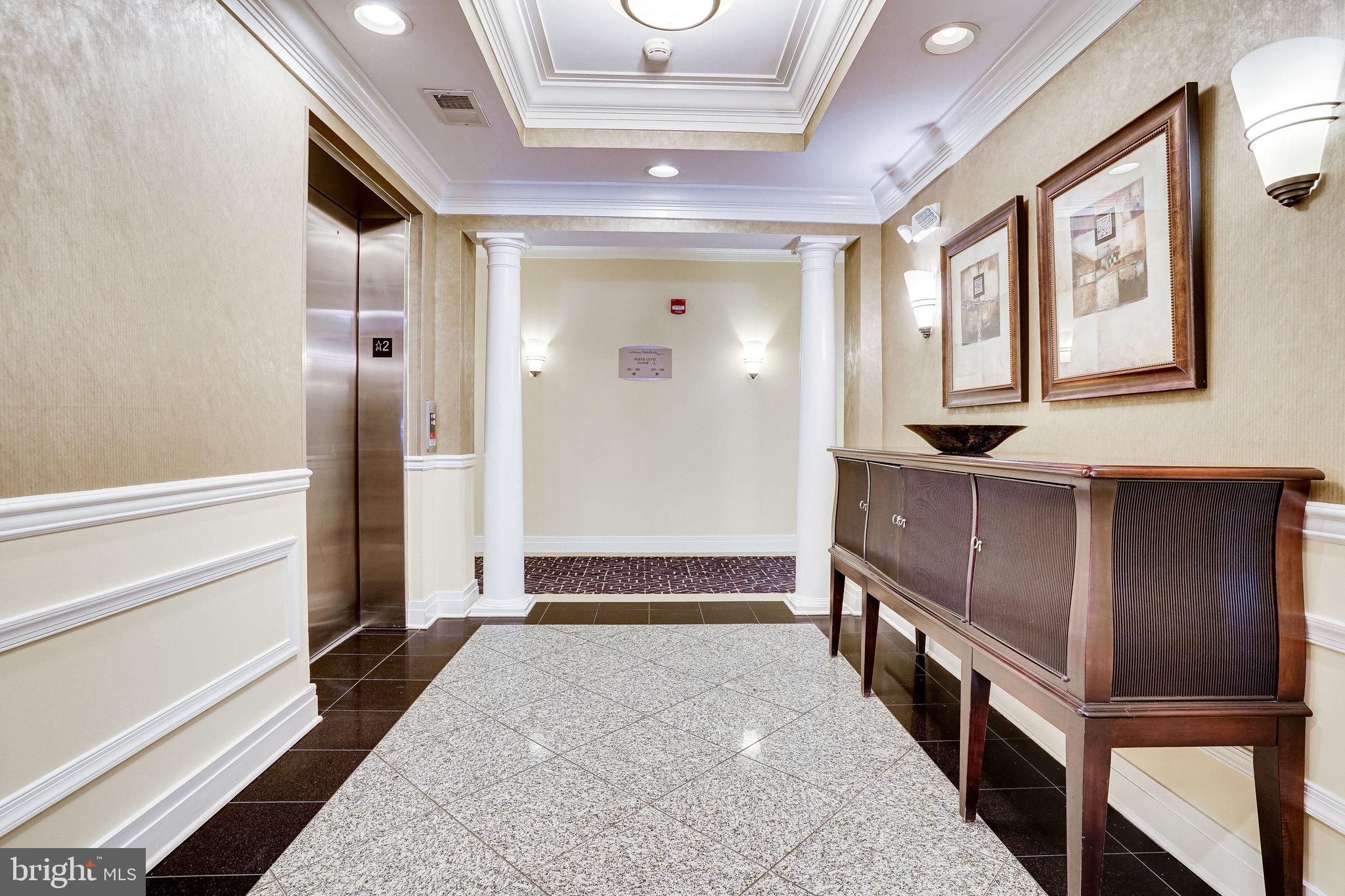 HIDDENBROOK - Residential