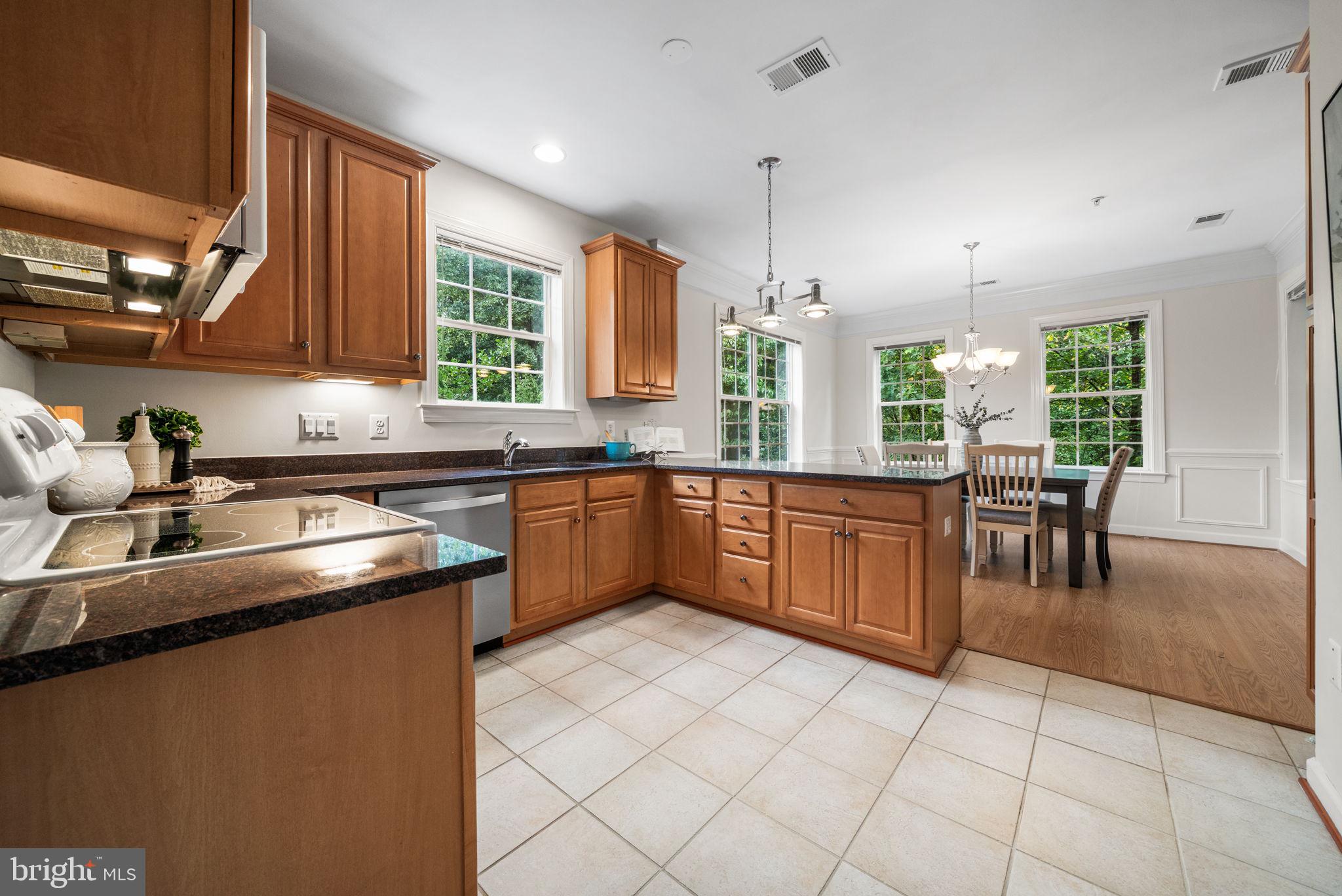 HIDDENBROOK - Residential