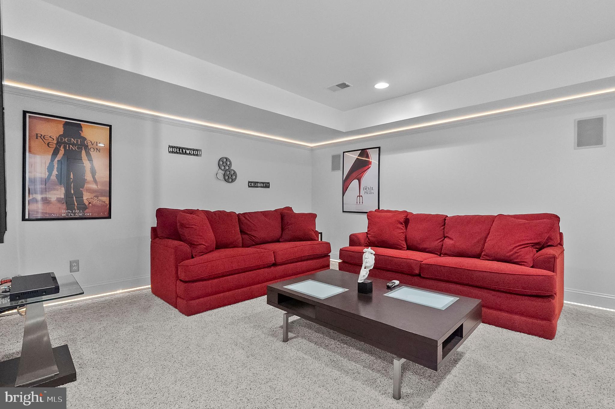 NARROWS POINTE - Residential