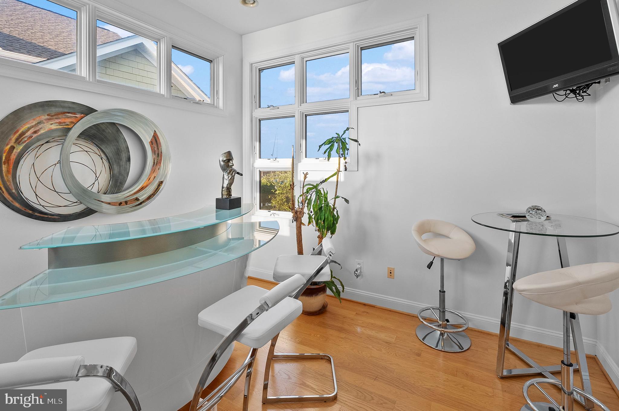 NARROWS POINTE - Residential