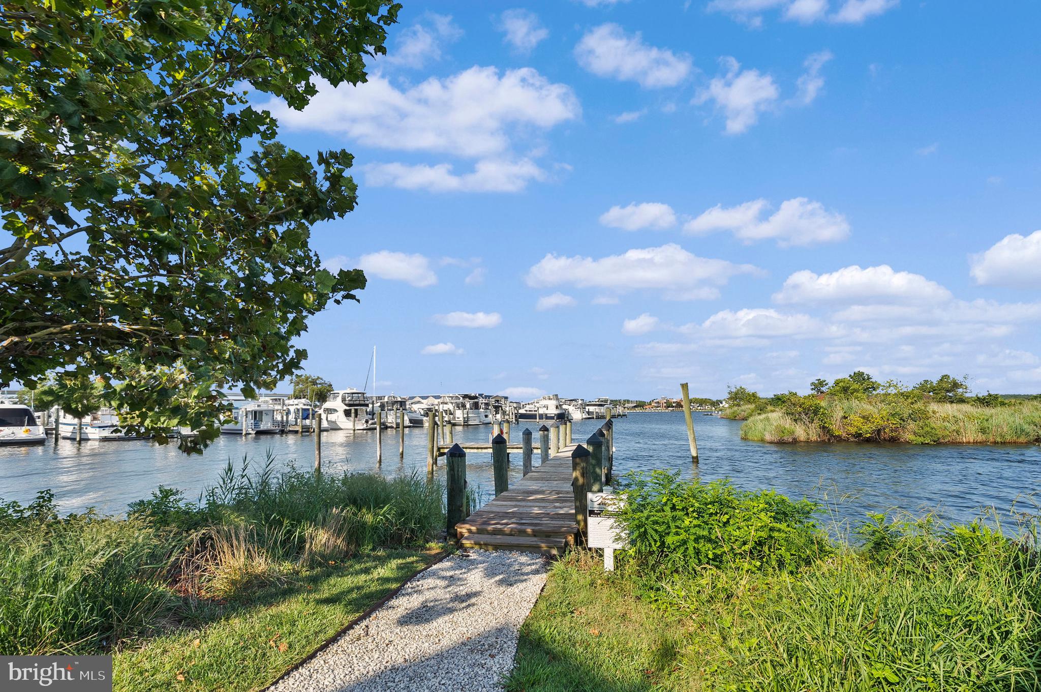 NARROWS POINTE - Residential
