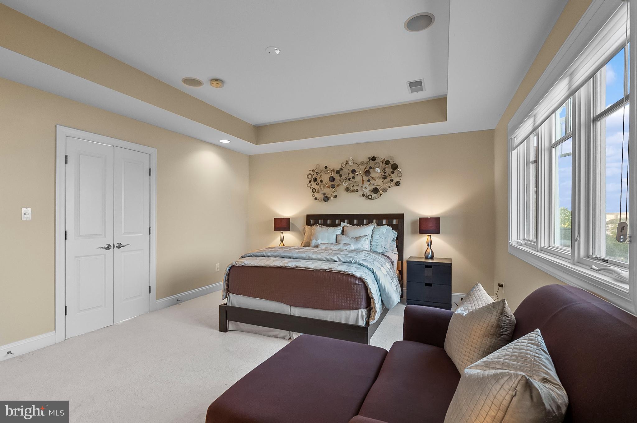 NARROWS POINTE - Residential