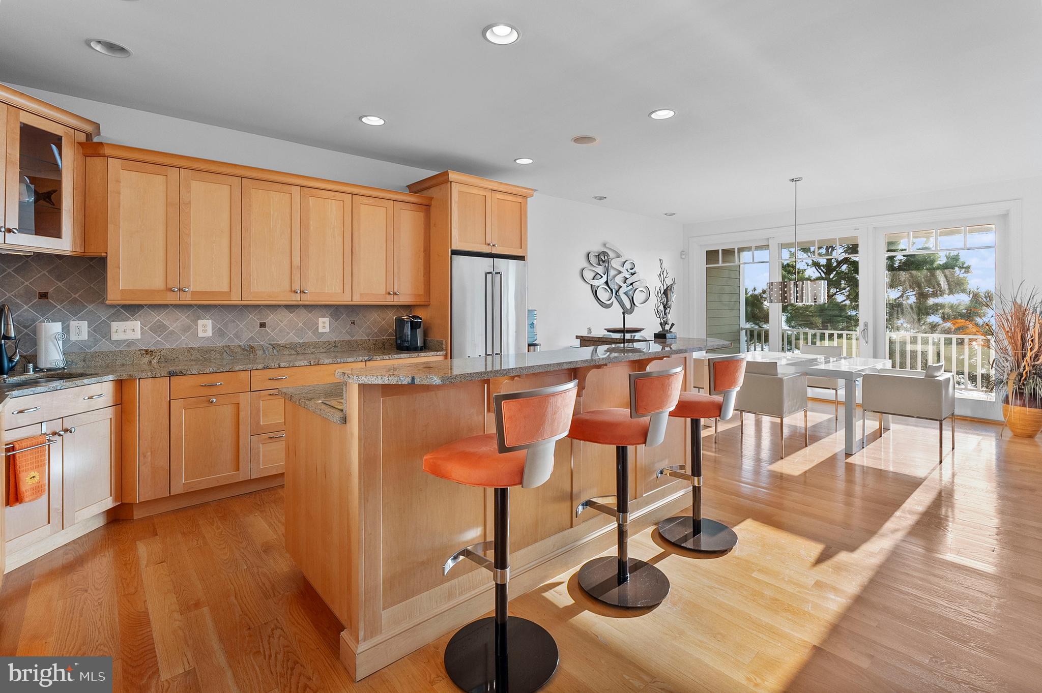 NARROWS POINTE - Residential