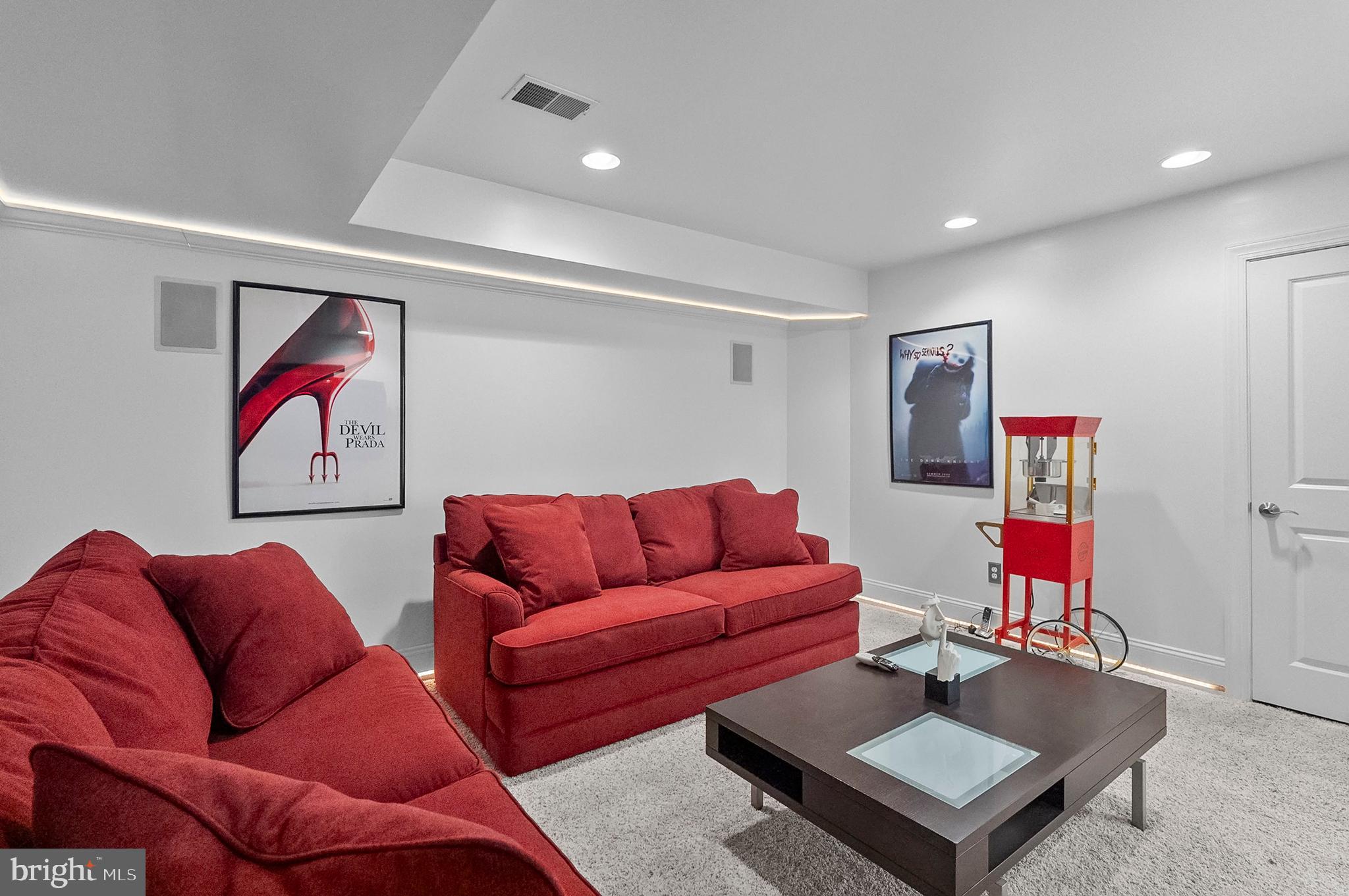 NARROWS POINTE - Residential