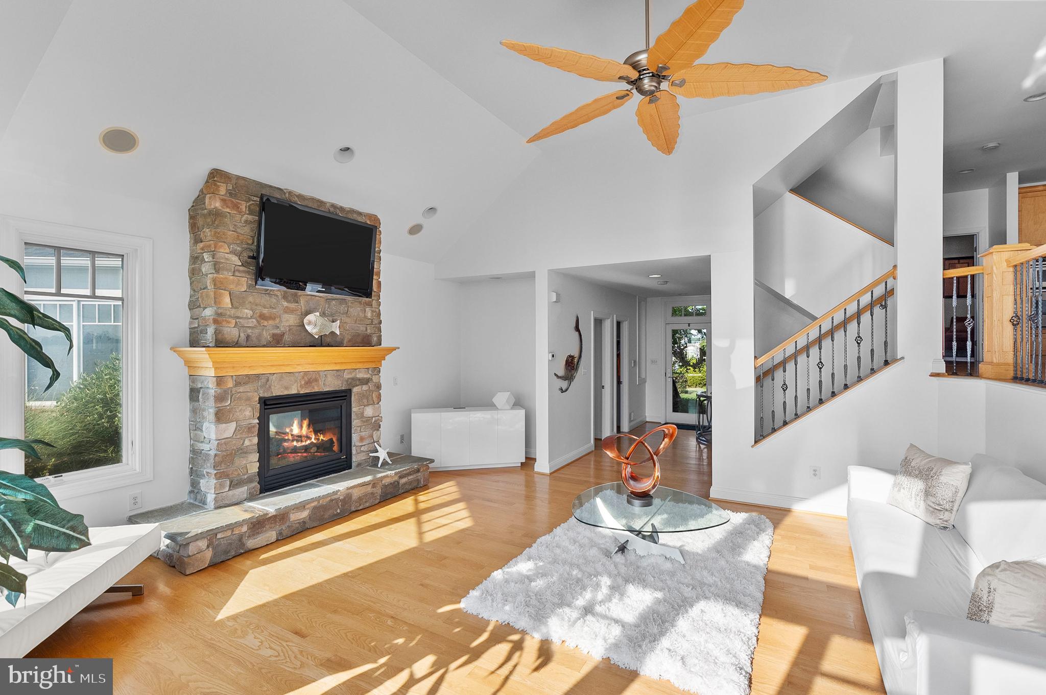 NARROWS POINTE - Residential