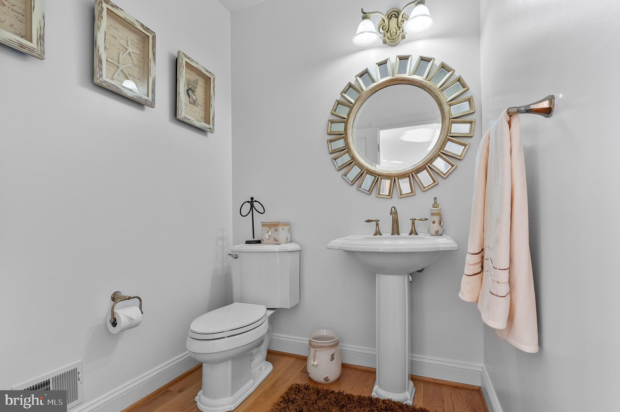 NARROWS POINTE - Residential