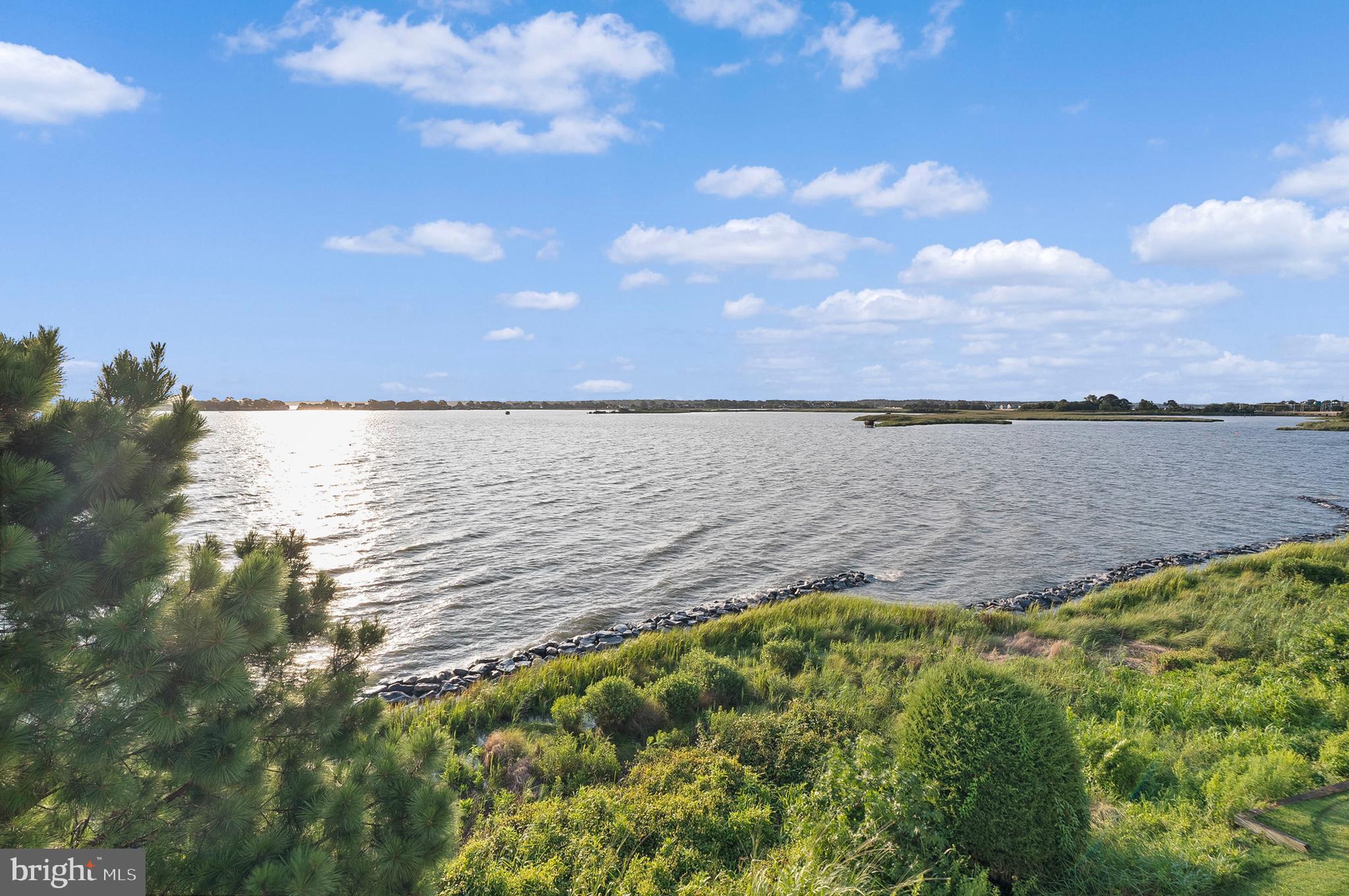 NARROWS POINTE - Residential