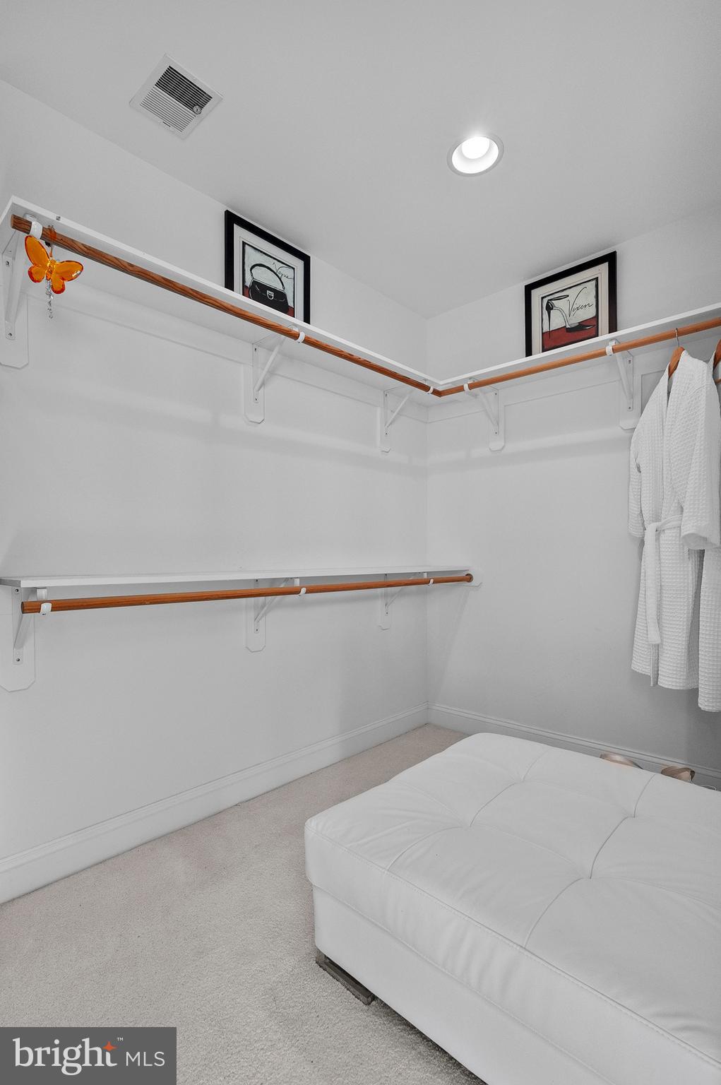 NARROWS POINTE - Residential