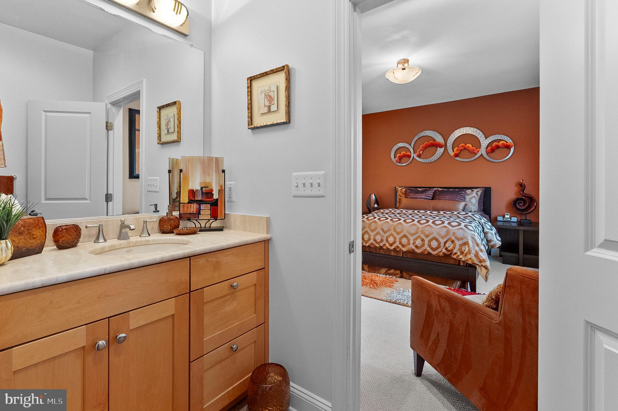 NARROWS POINTE - Residential