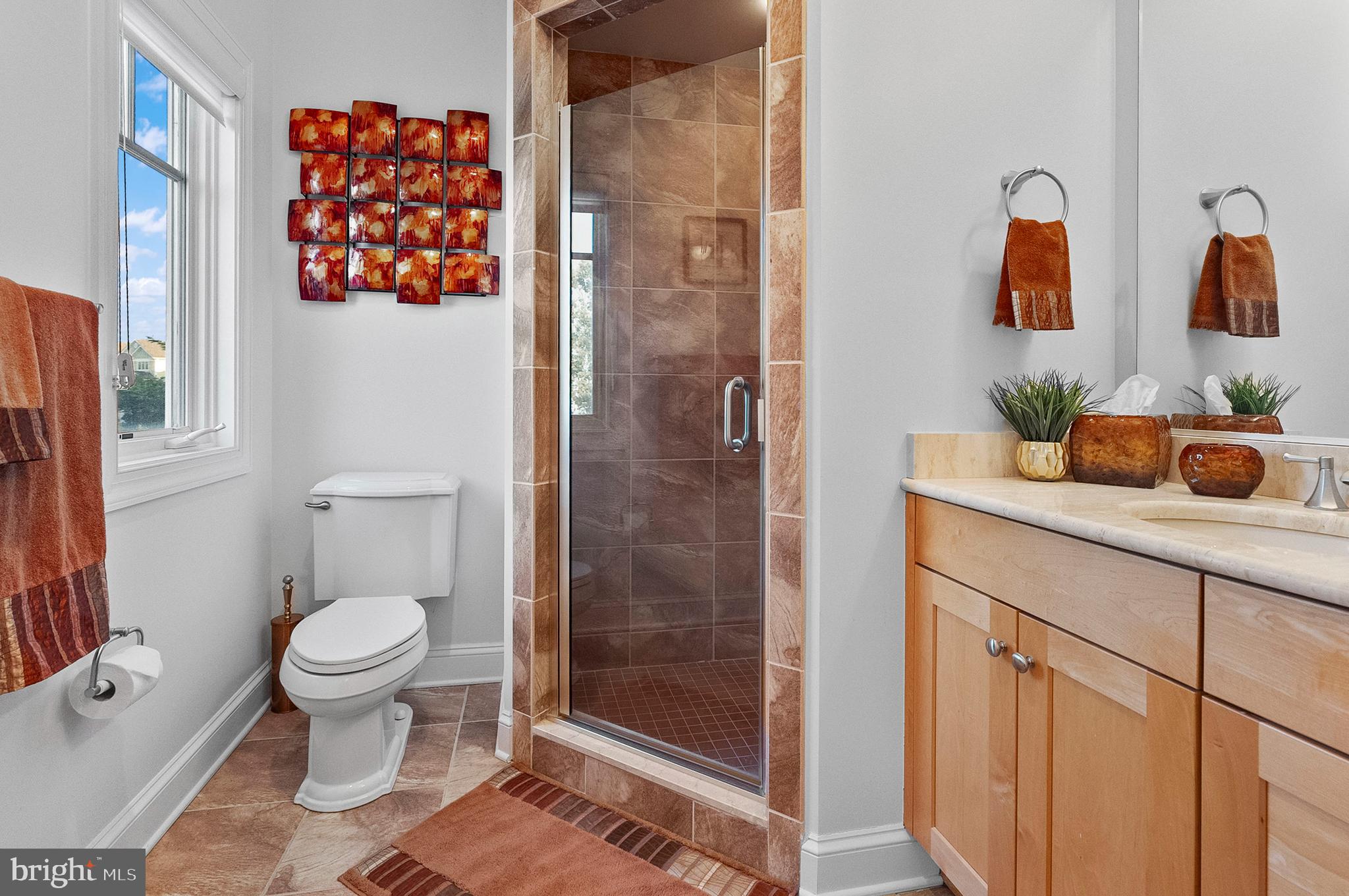 NARROWS POINTE - Residential