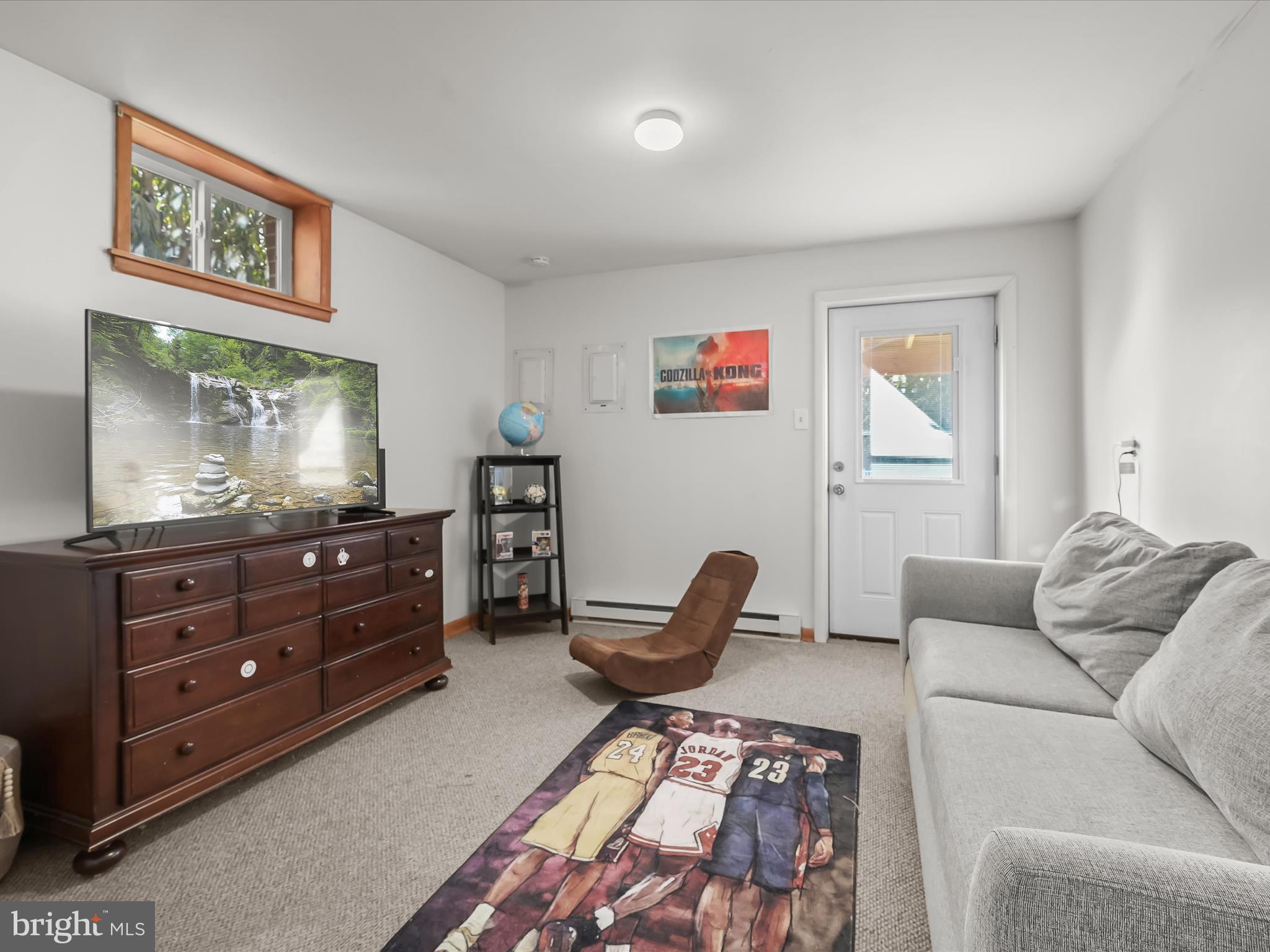 MYERSVILLE - Residential