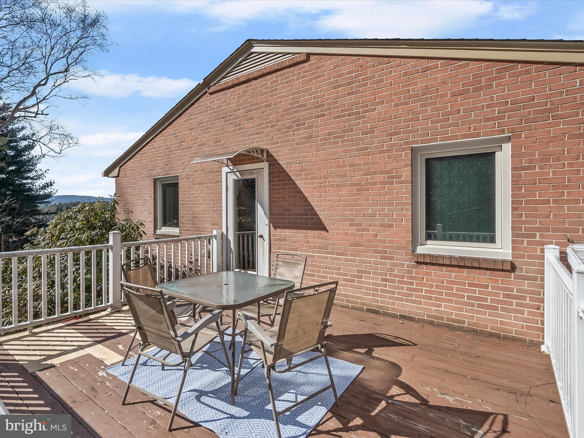 MYERSVILLE - Residential