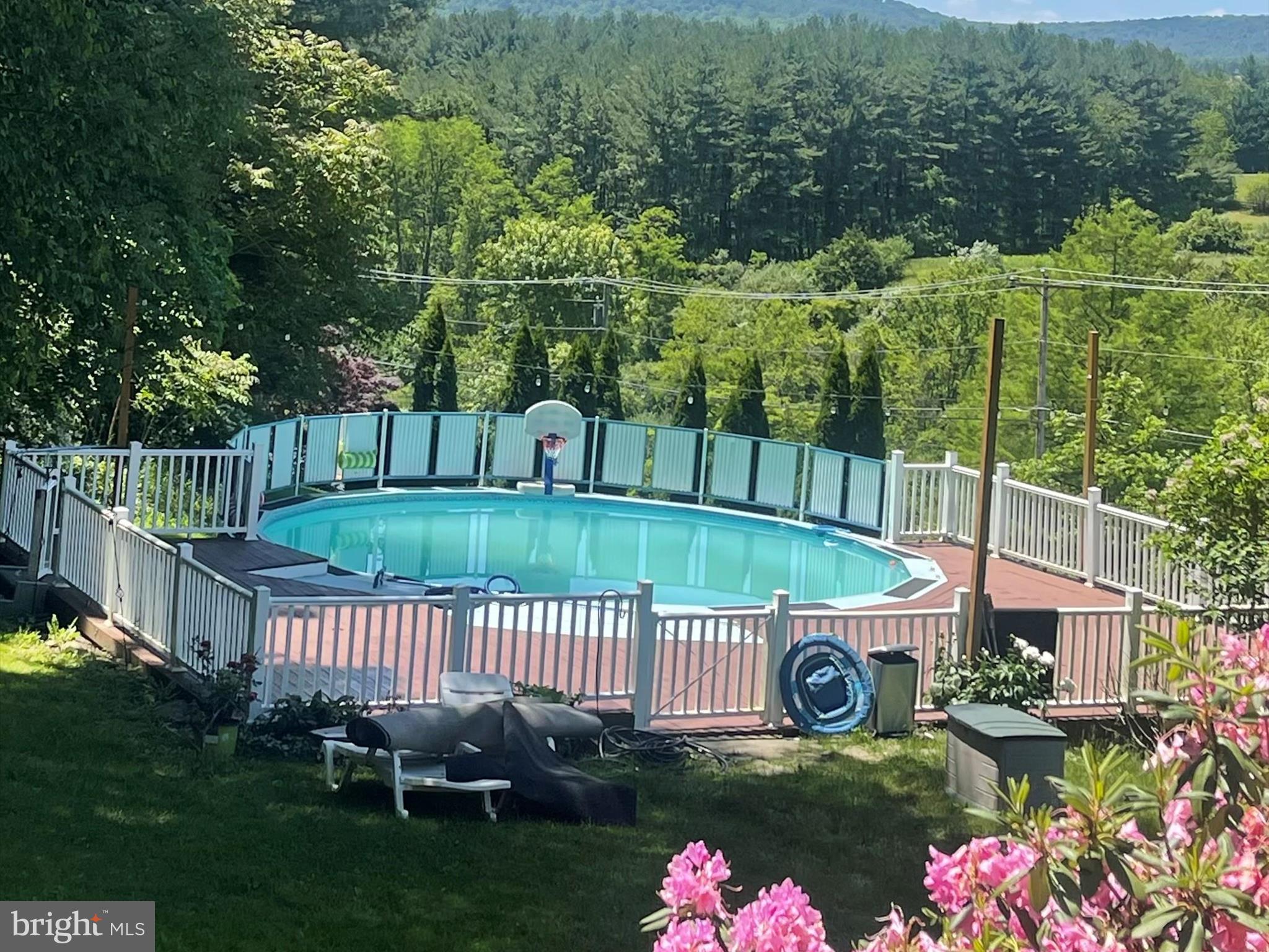 MYERSVILLE - Residential