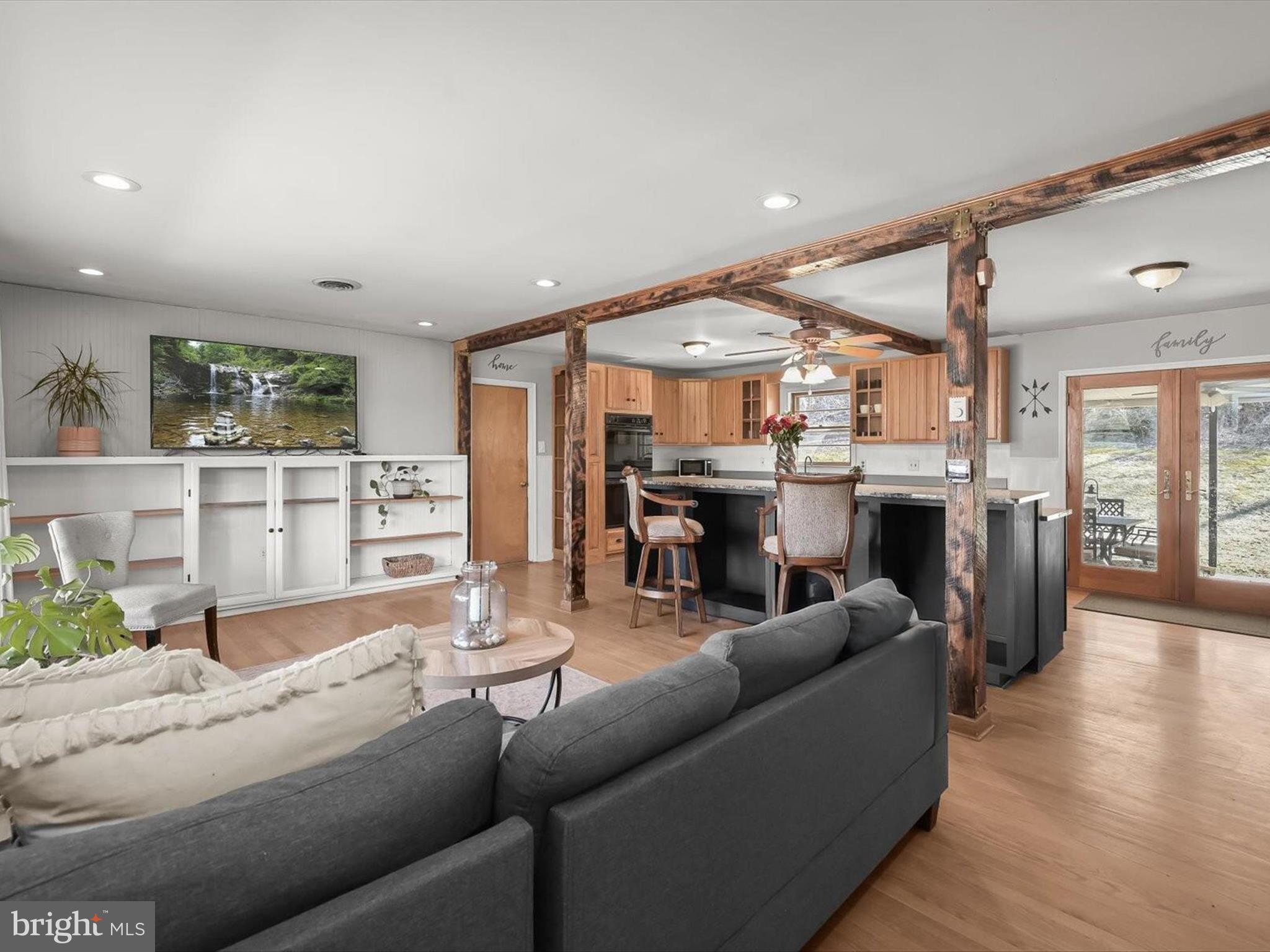 MYERSVILLE - Residential