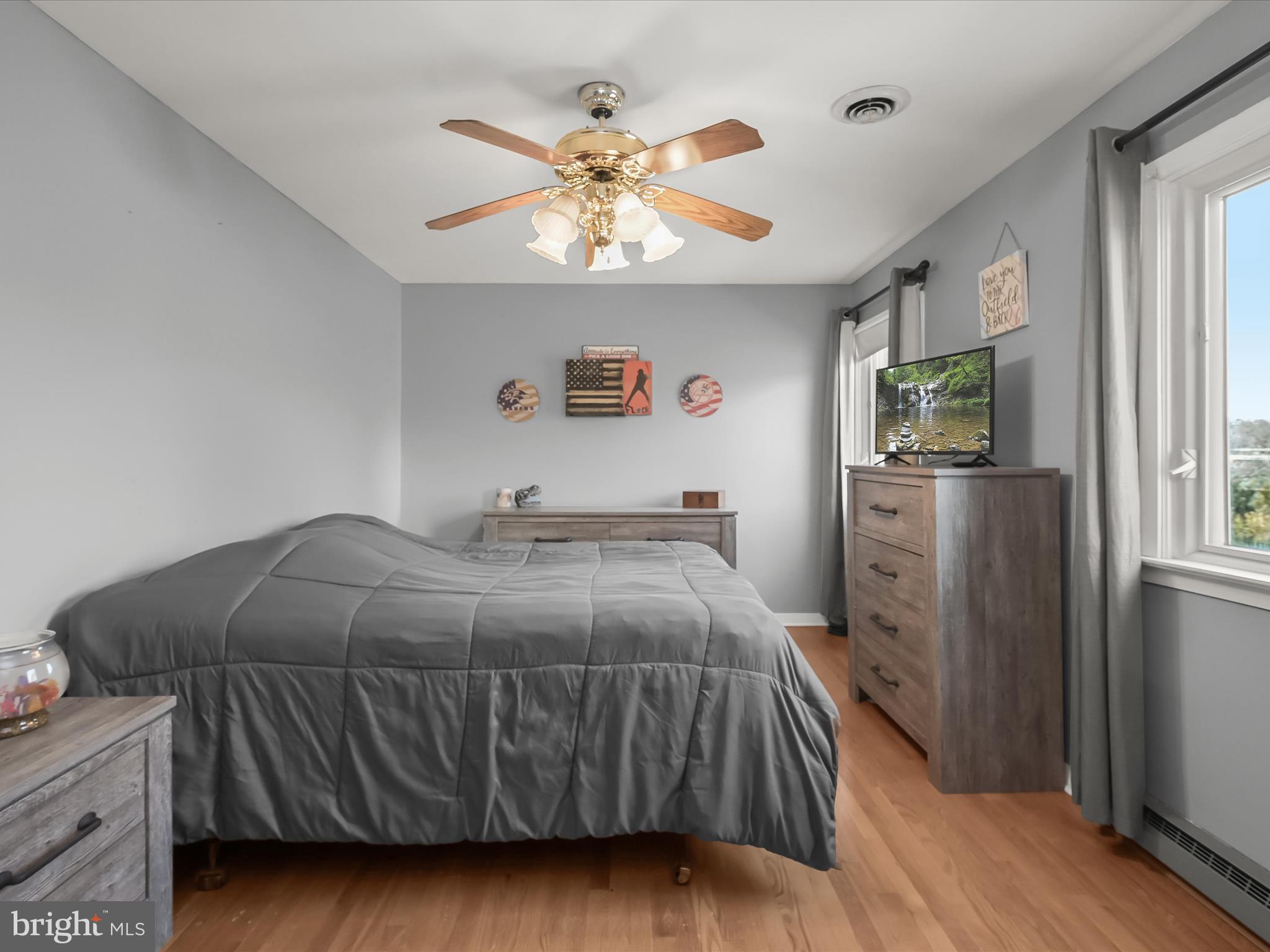 MYERSVILLE - Residential