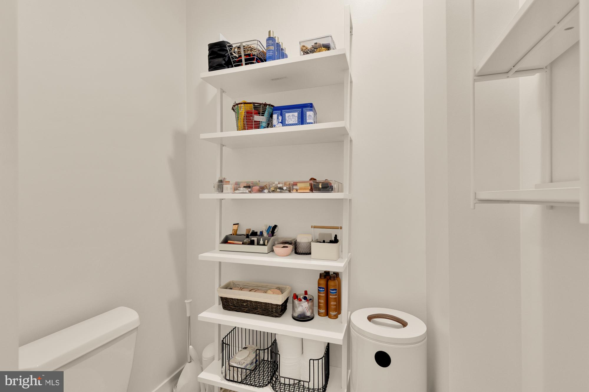 MIDTOWN AT RESTON TOWN CENTER - Residential