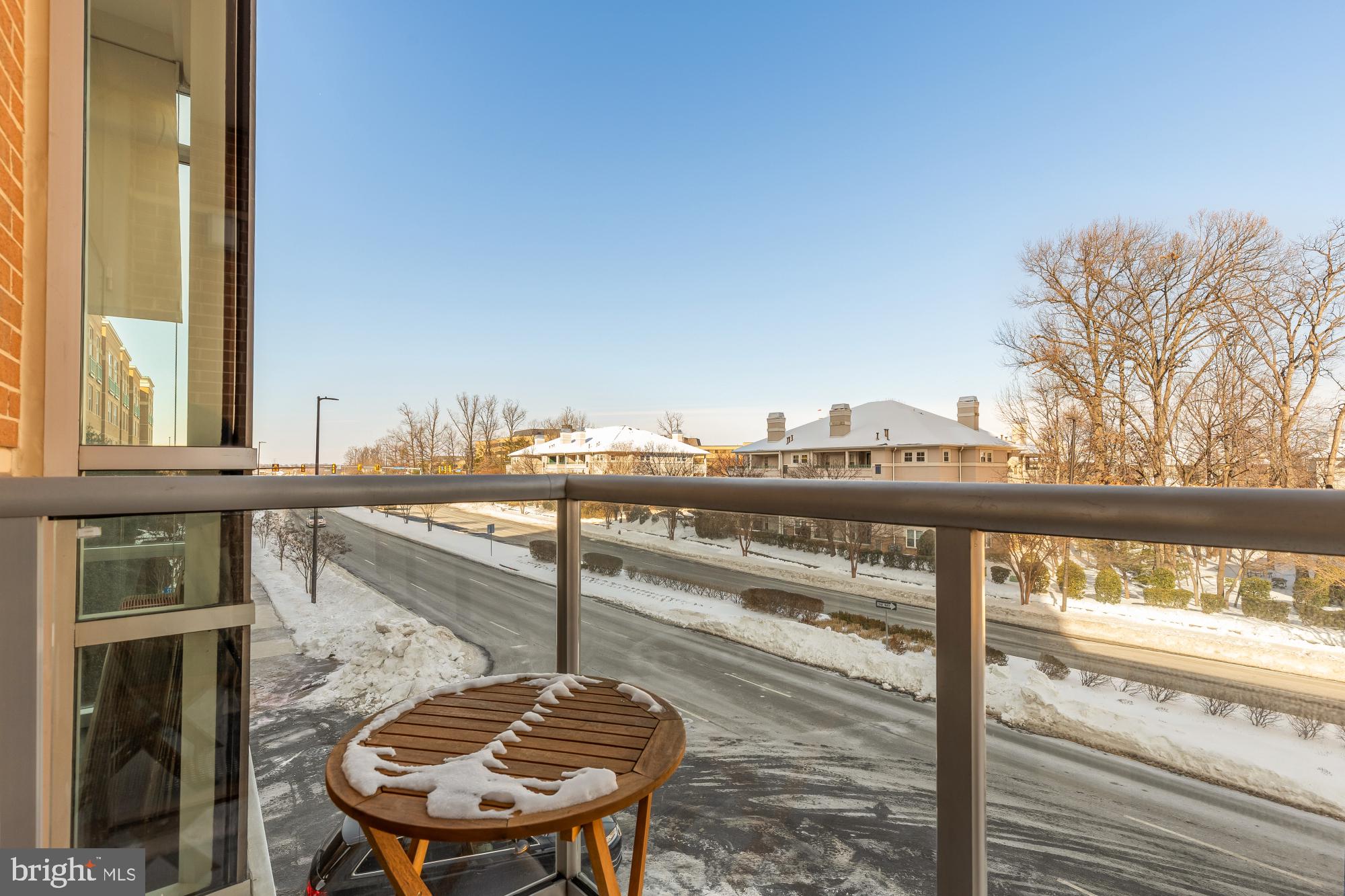 MIDTOWN AT RESTON TOWN CENTER - Residential