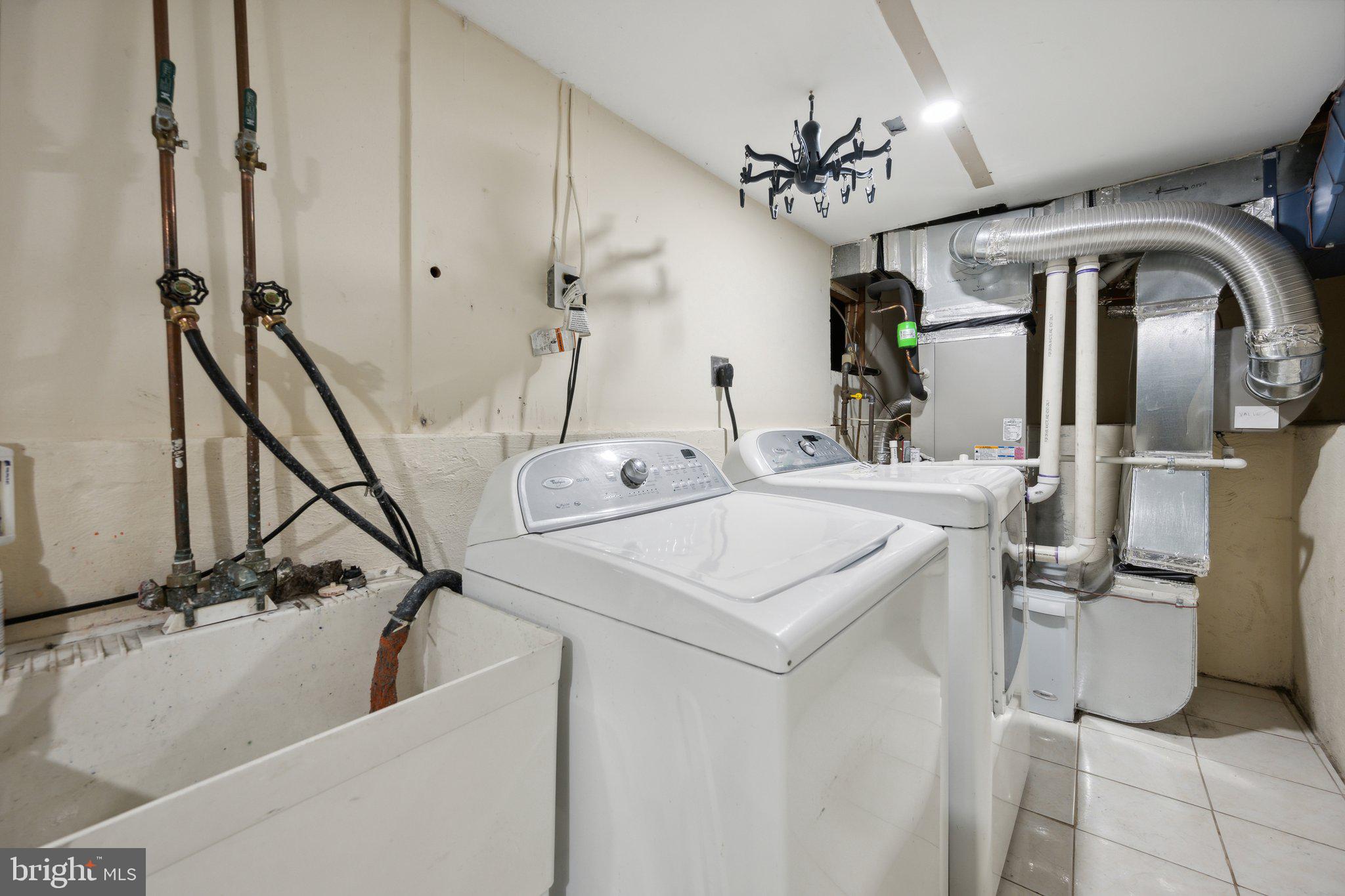 NORTH WOODSIDE - Residential