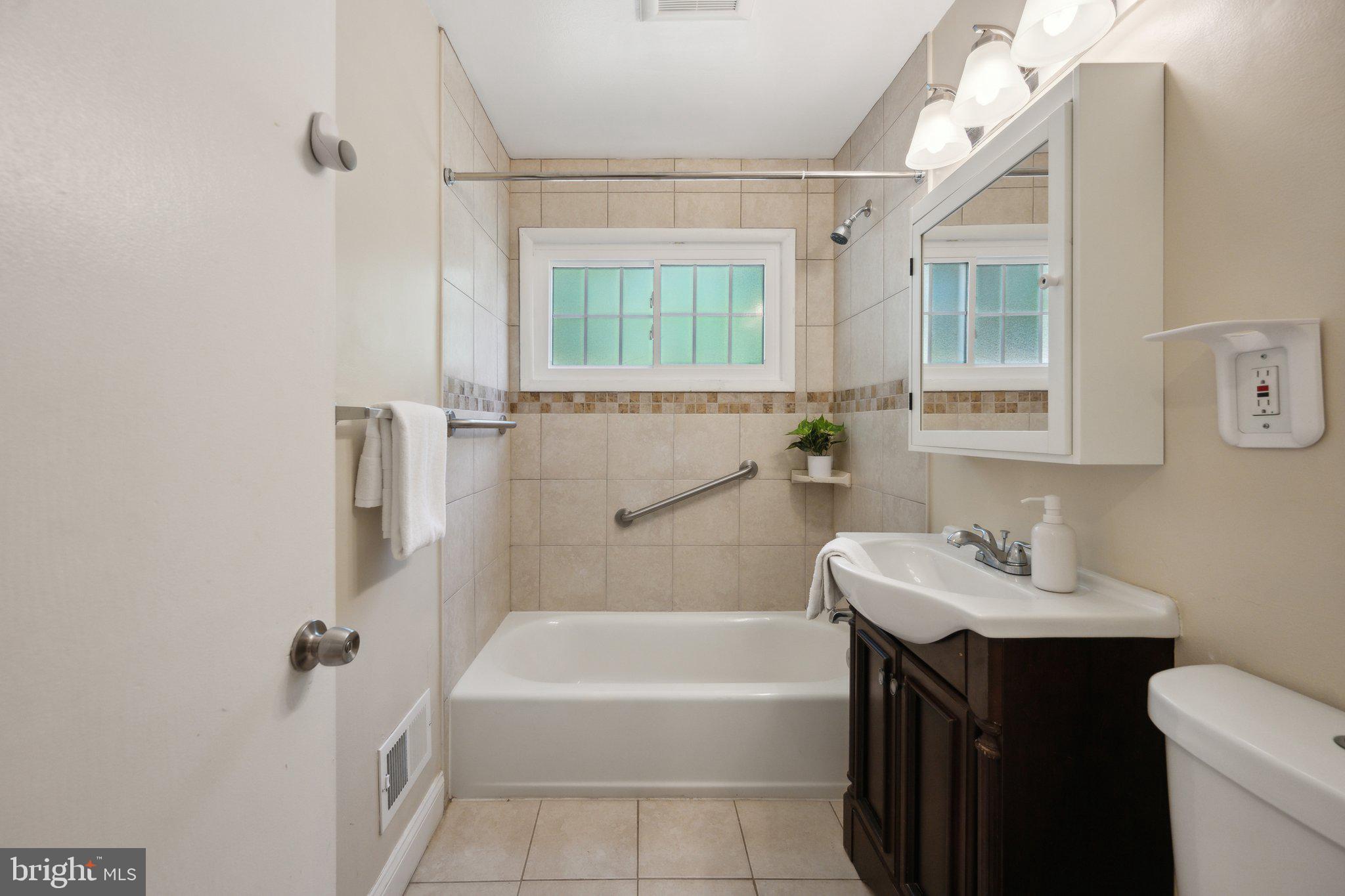 NORTH WOODSIDE - Residential