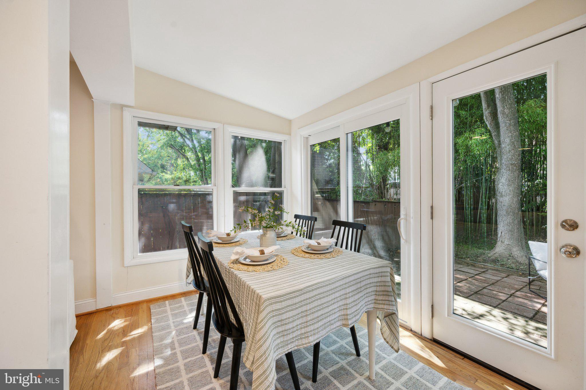 NORTH WOODSIDE - Residential