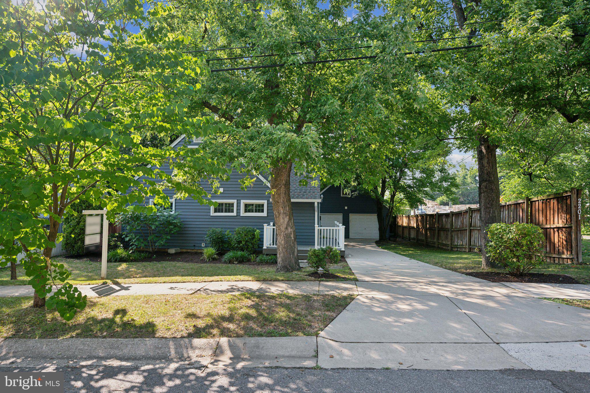 NORTH WOODSIDE - Residential