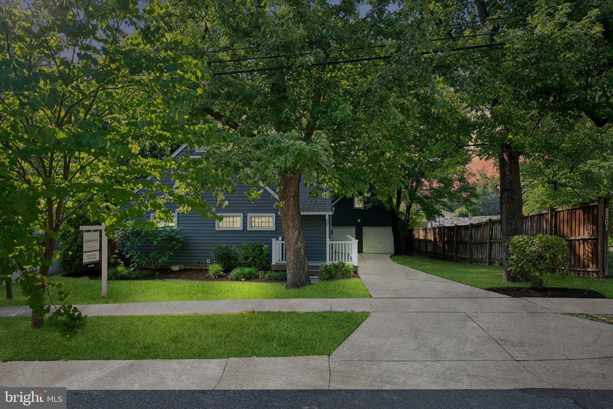 NORTH WOODSIDE - Residential