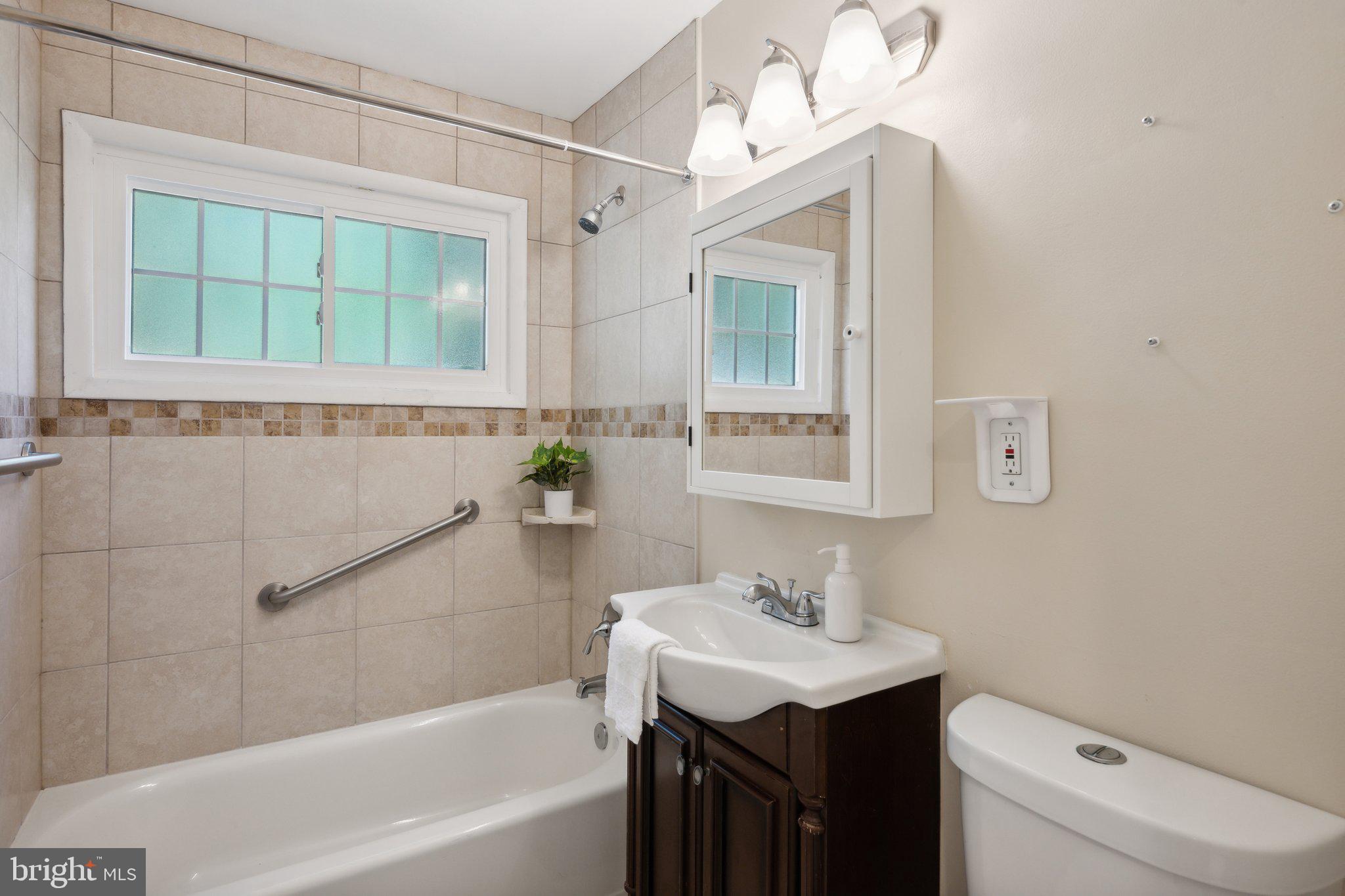 NORTH WOODSIDE - Residential