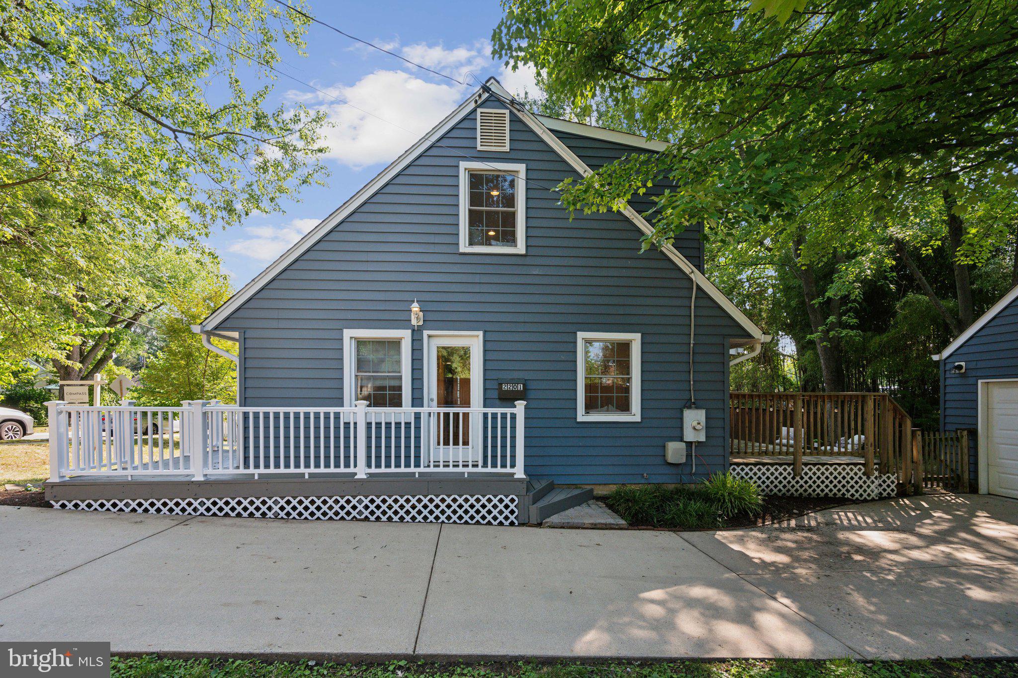 NORTH WOODSIDE - Residential