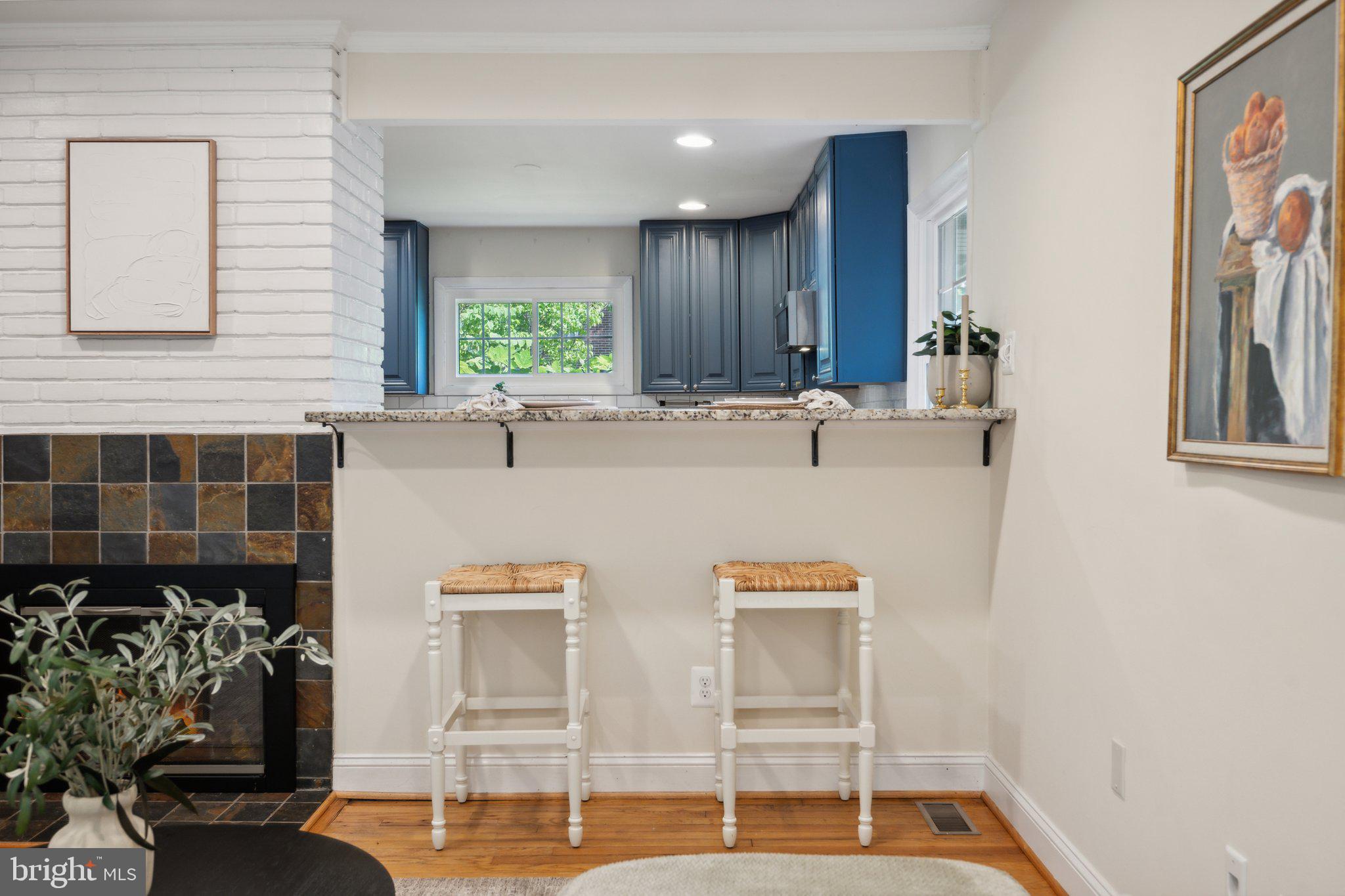 NORTH WOODSIDE - Residential