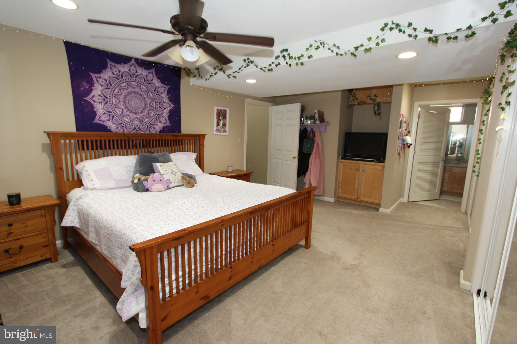 CLOVER HILL III - Residential