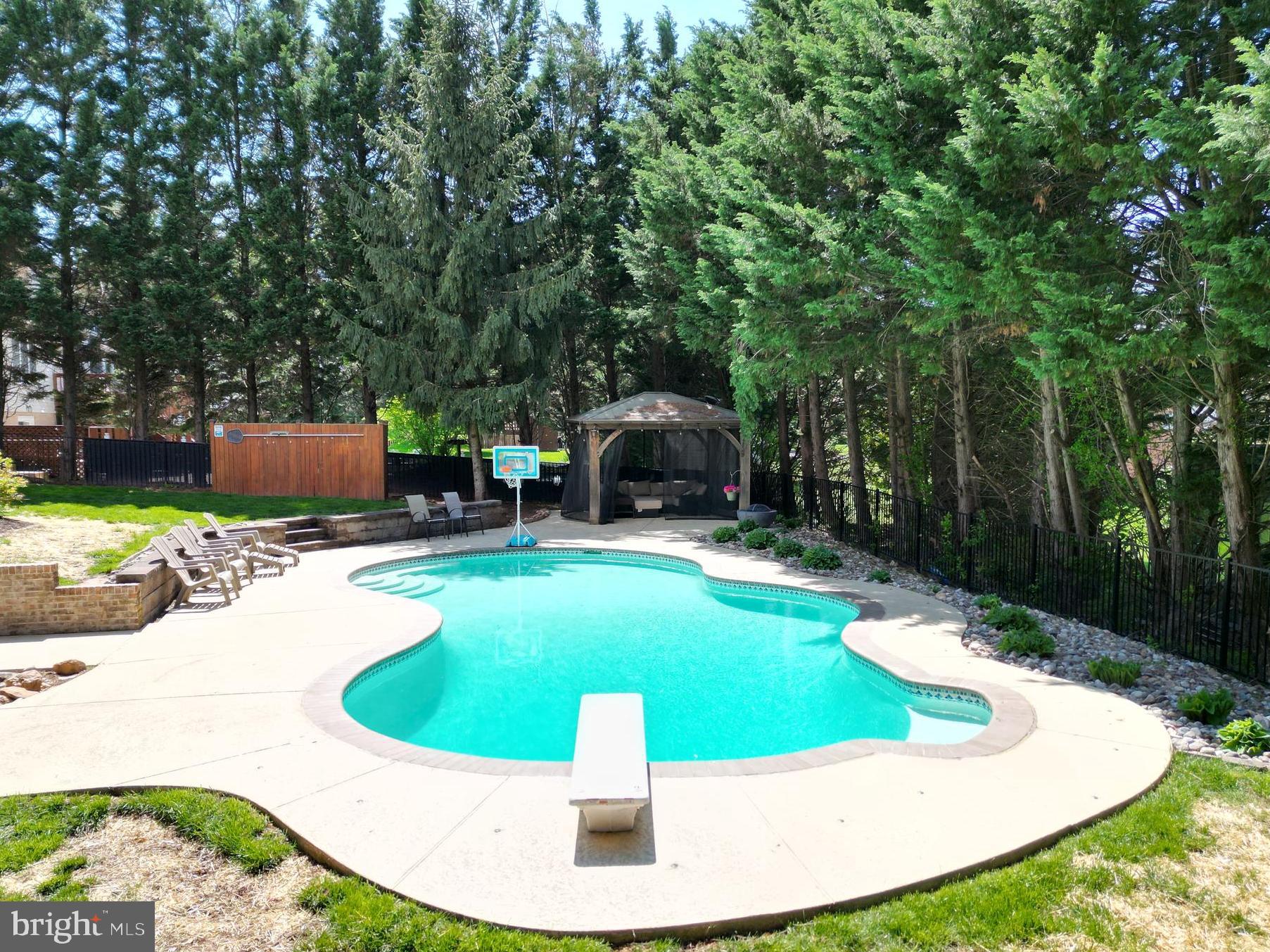 CLOVER HILL III - Residential