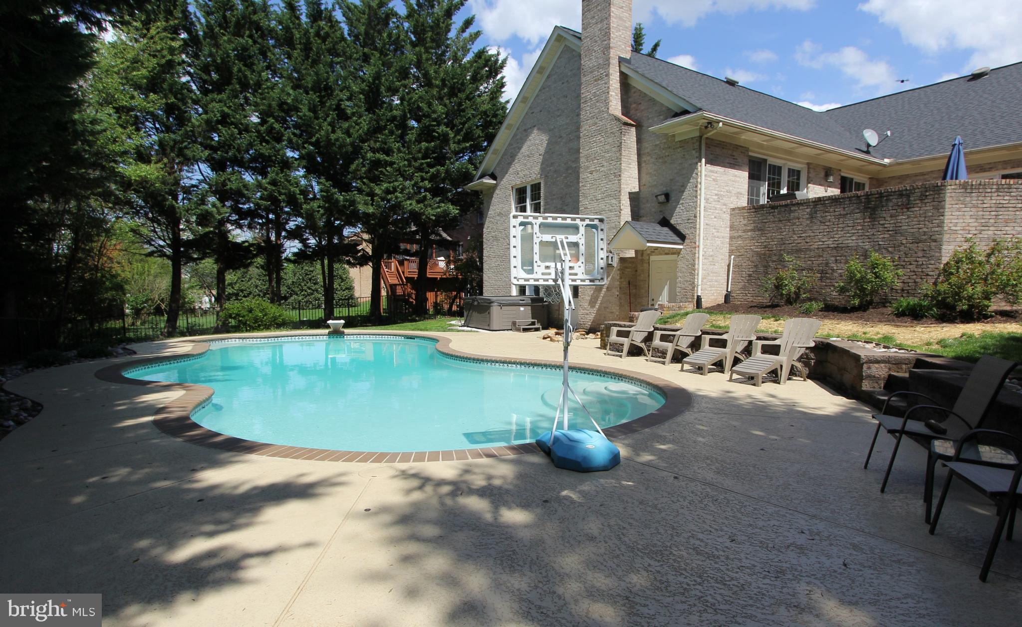 CLOVER HILL III - Residential