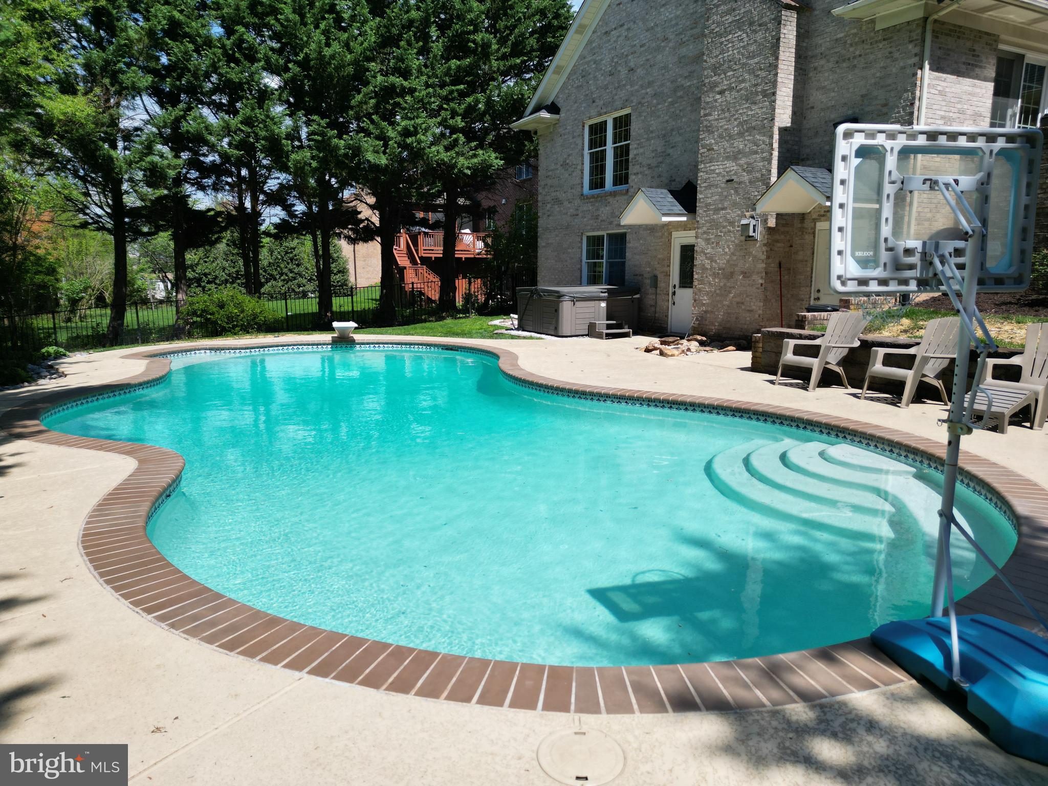 CLOVER HILL III - Residential