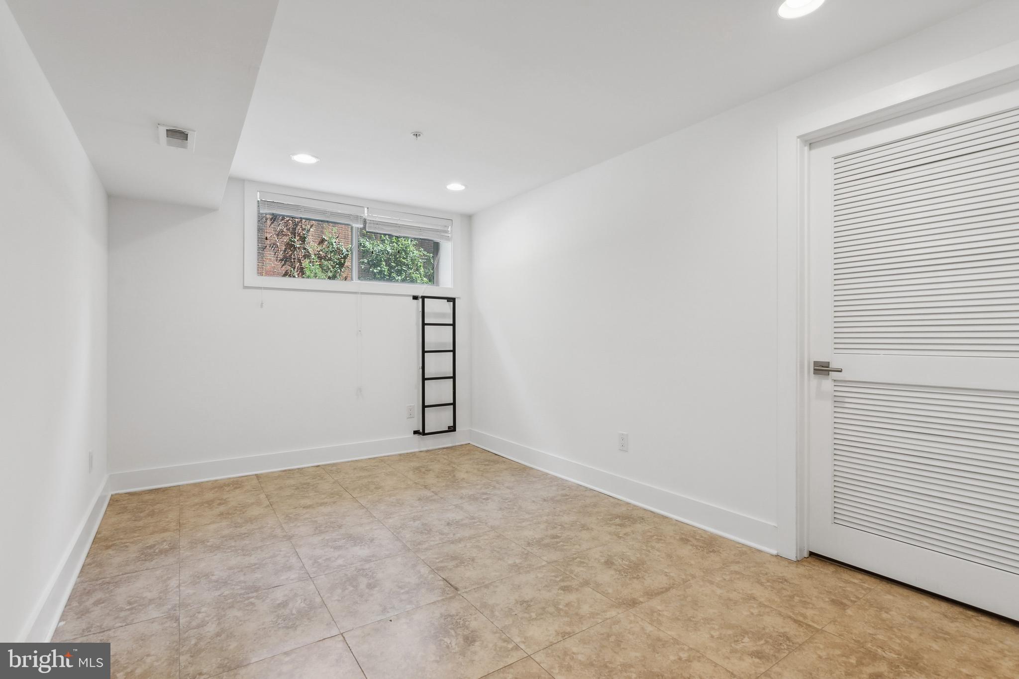 OLD CITY - Residential