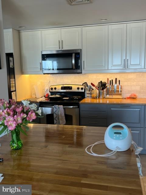 HARBOR EAST - Residential Lease