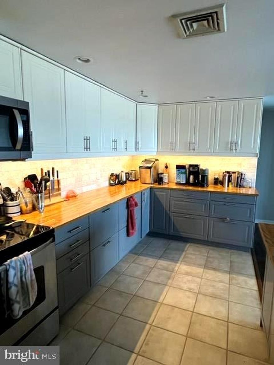 Fantastic two bedroom 2 bath residence on the edge of Harbor East.  The fact that it has been completely renovated with wood floors throughout adds a touch of elegance along with the beautiful kitchen.  With east-facing views, you'll enjoy amazing sunrises along with being just footsteps away from all the exciting activities of the area.