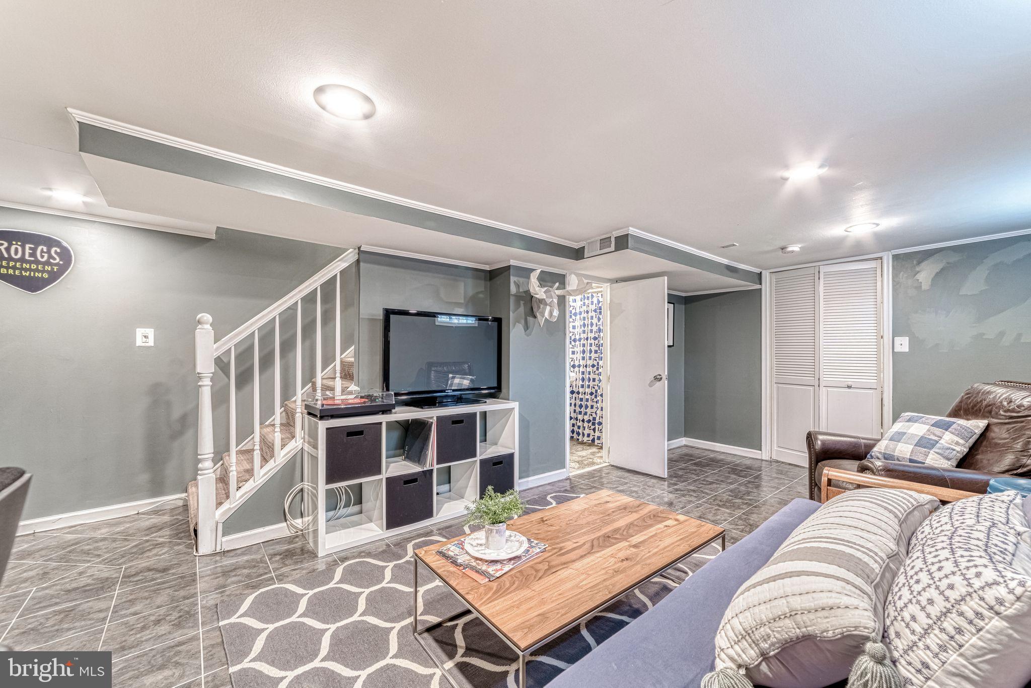 HUNTINGTON - Residential