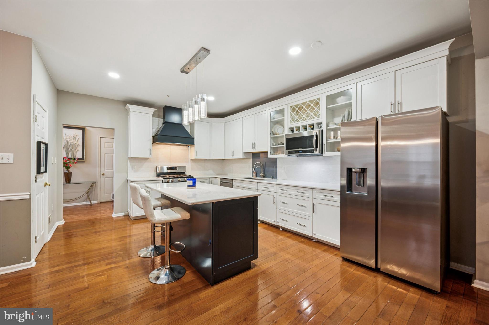 HERITAGE VILLAGE - Residential