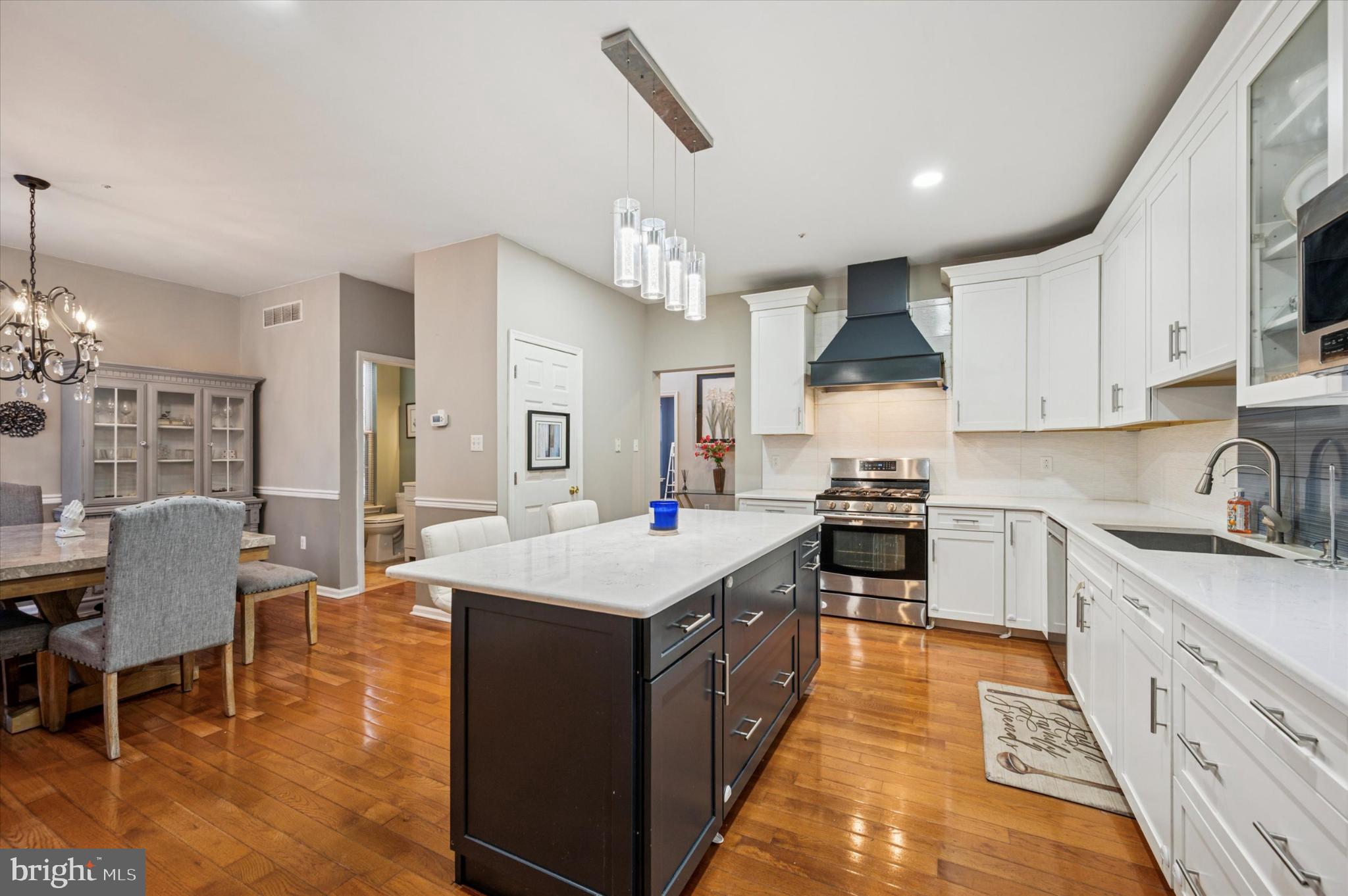 HERITAGE VILLAGE - Residential