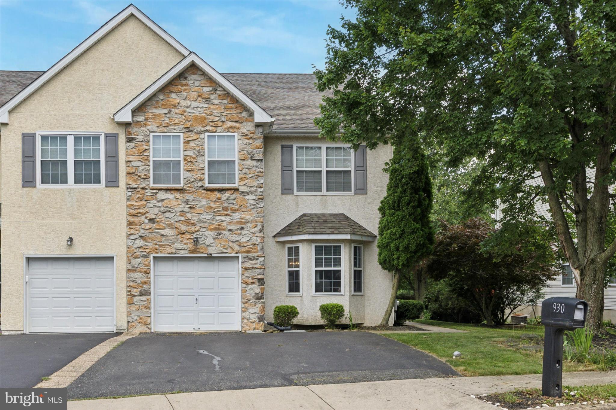 HERITAGE VILLAGE - Residential