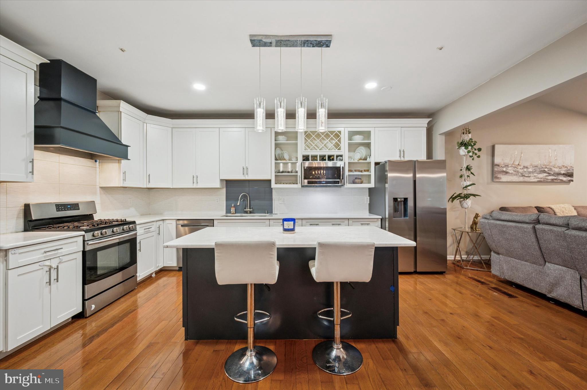 HERITAGE VILLAGE - Residential