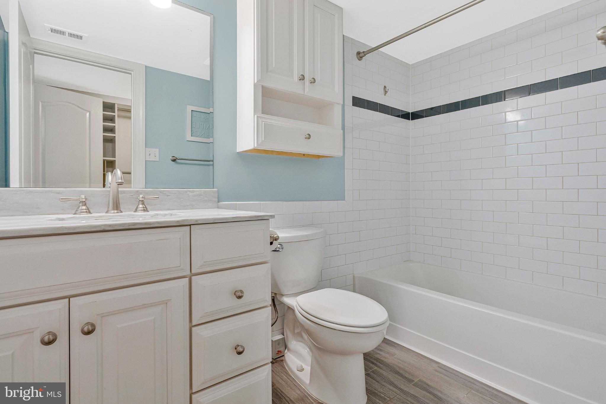 NORTHGATE CONDO - Residential Lease