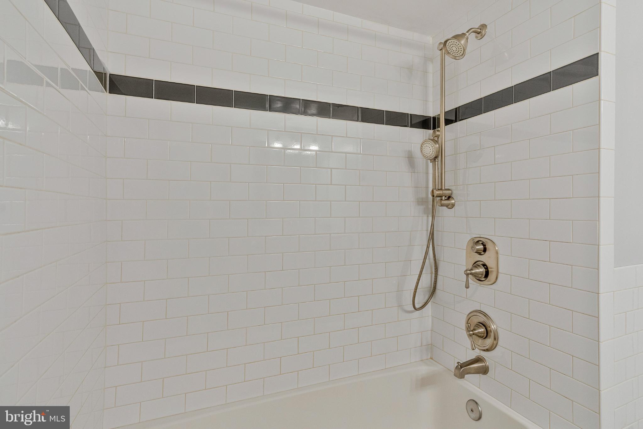 NORTHGATE CONDO - Residential Lease