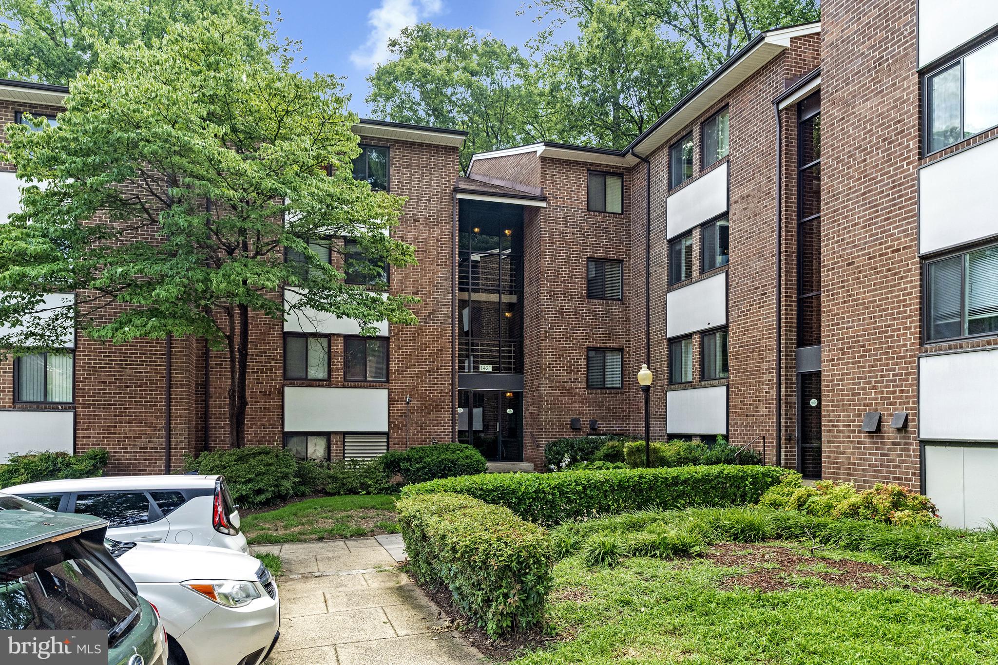 Discover the charm of this beautifully maintained 2-bedroom, 2-bathroom apartment in the desirable Northgate Condo community. Spanning 986 sq ft, this unit boasts a traditional floor plan with upgraded countertops, built-ins, and a spacious walk-in closet. Brand new light fixtures, LVP flooring and carpet were just installed along with fresh paint. With all utilities included, you can relax knowing that your budget is set.
Enjoy the convenience of in-unit laundry with new front-loading washer and dryer, and a well-equipped kitchen featuring stainless steel appliances, including a built-in microwave, dishwasher, and refrigerator. Step outside to your private balcony, perfect for morning coffee or evening relaxation with views of greenery. The community is located in a vibrant neighborhood just minutes from Lake Anne Plaza, Reston Town Center, parks, trails and major commuting routes. The location is a dream for someone looking for a quiet, serene home close to all the action, restaurants, coffee shops and other conveniences of Reston. The Northgate Condo community is not just a place to live; it's a lifestyle enriched by local conveniences and recreational opportunities. All utilities are included in the rent, just pay for your internet! Schedule a showing now!