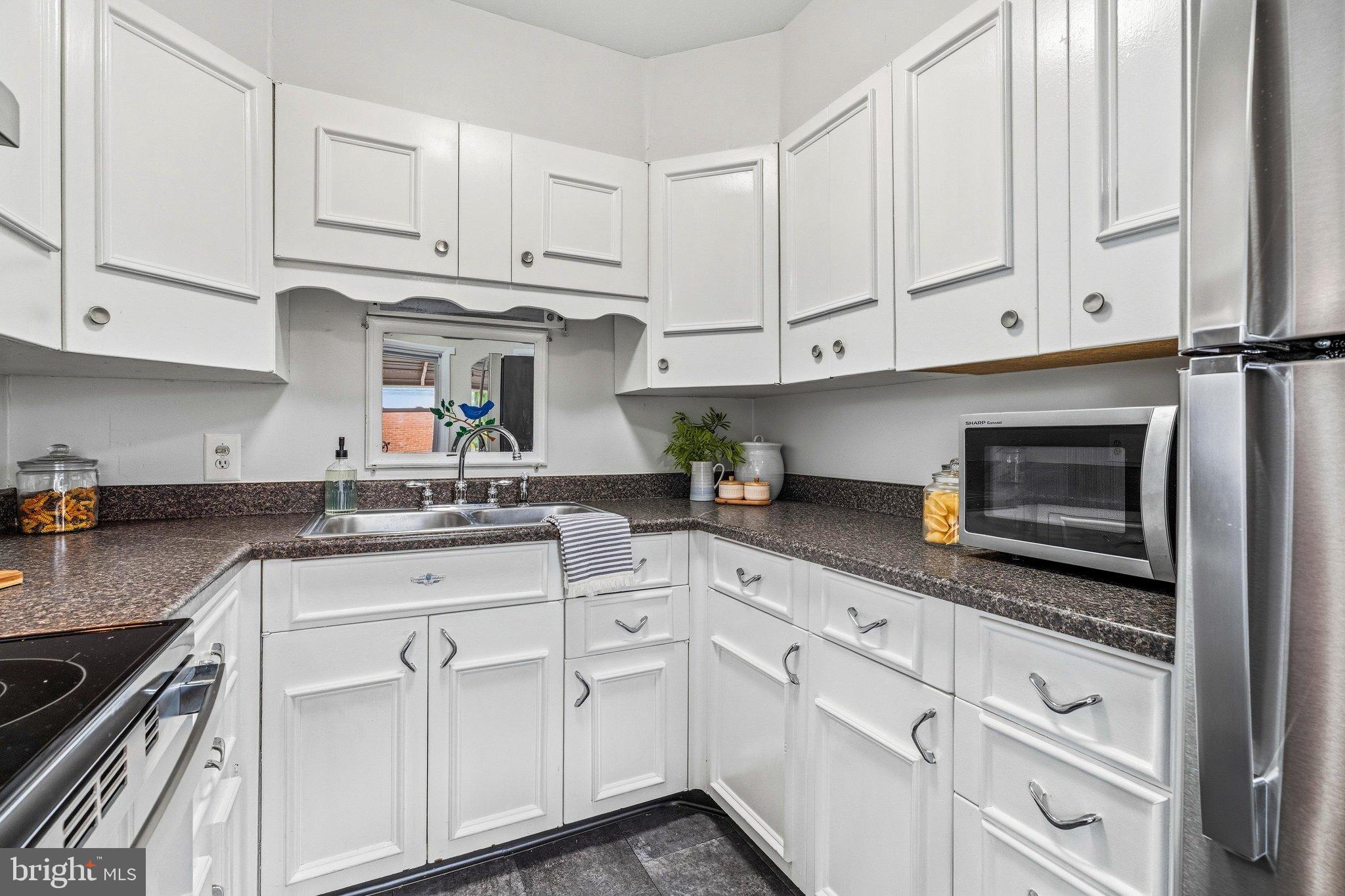 919 SEMINOLE ROAD