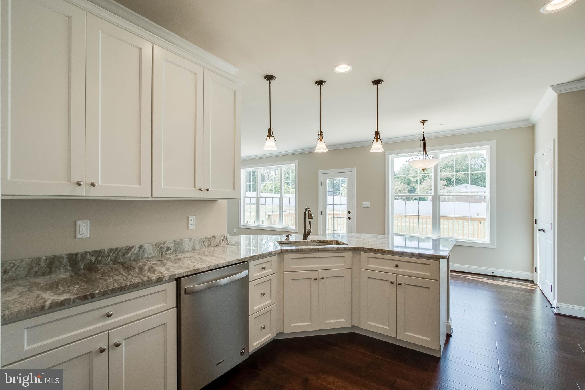 MIMOSA ADDITION TO MT CARMEL WOODS SUB - Residential