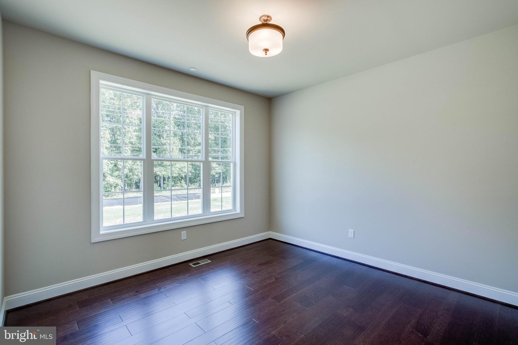 MIMOSA ADDITION TO MT CARMEL WOODS SUB - Residential