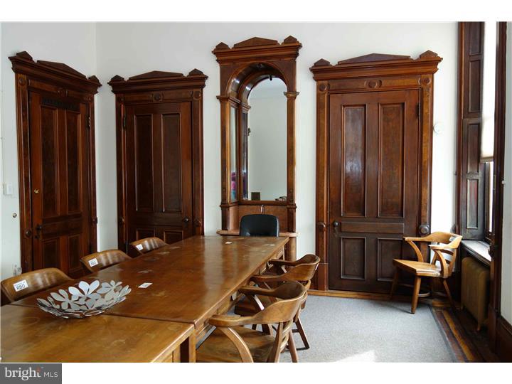 ART MUSEUM AREA - Residential